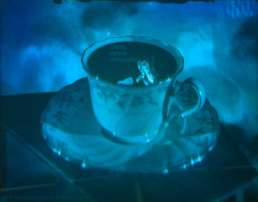 Cherry Optical Hologram Cup of Goldfish for Dupont Photopolymer